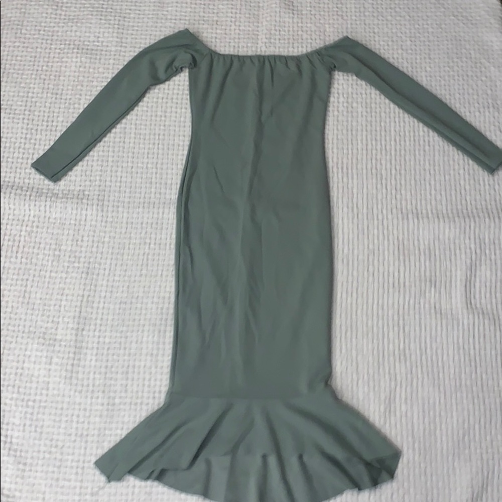 MISSGUIDED OFF SHOULDER DRESS - Picture 2 of 4